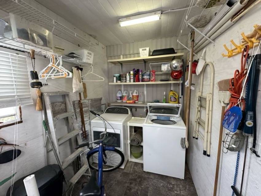 681 Lake Henry a Winter Haven, FL Mobile or Manufactured Home for Sale